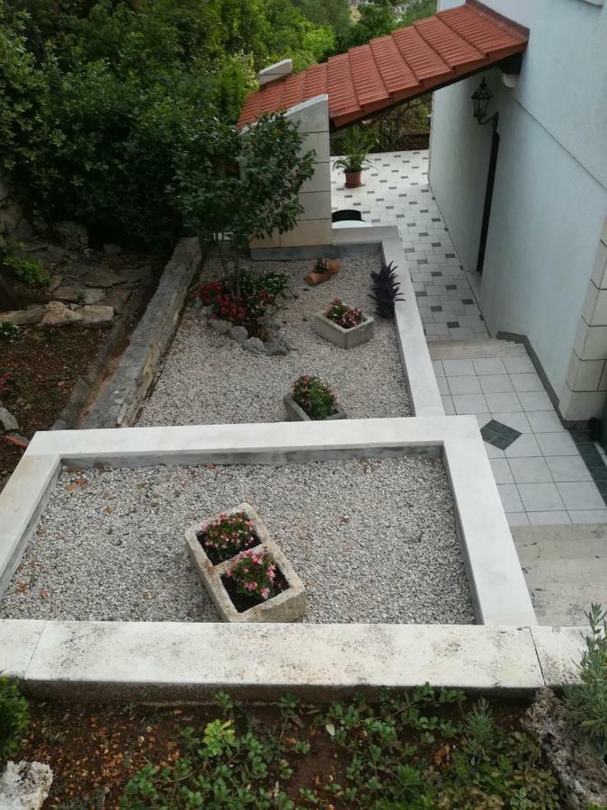 Apartments Blanka Zrnovo Екстер'єр фото